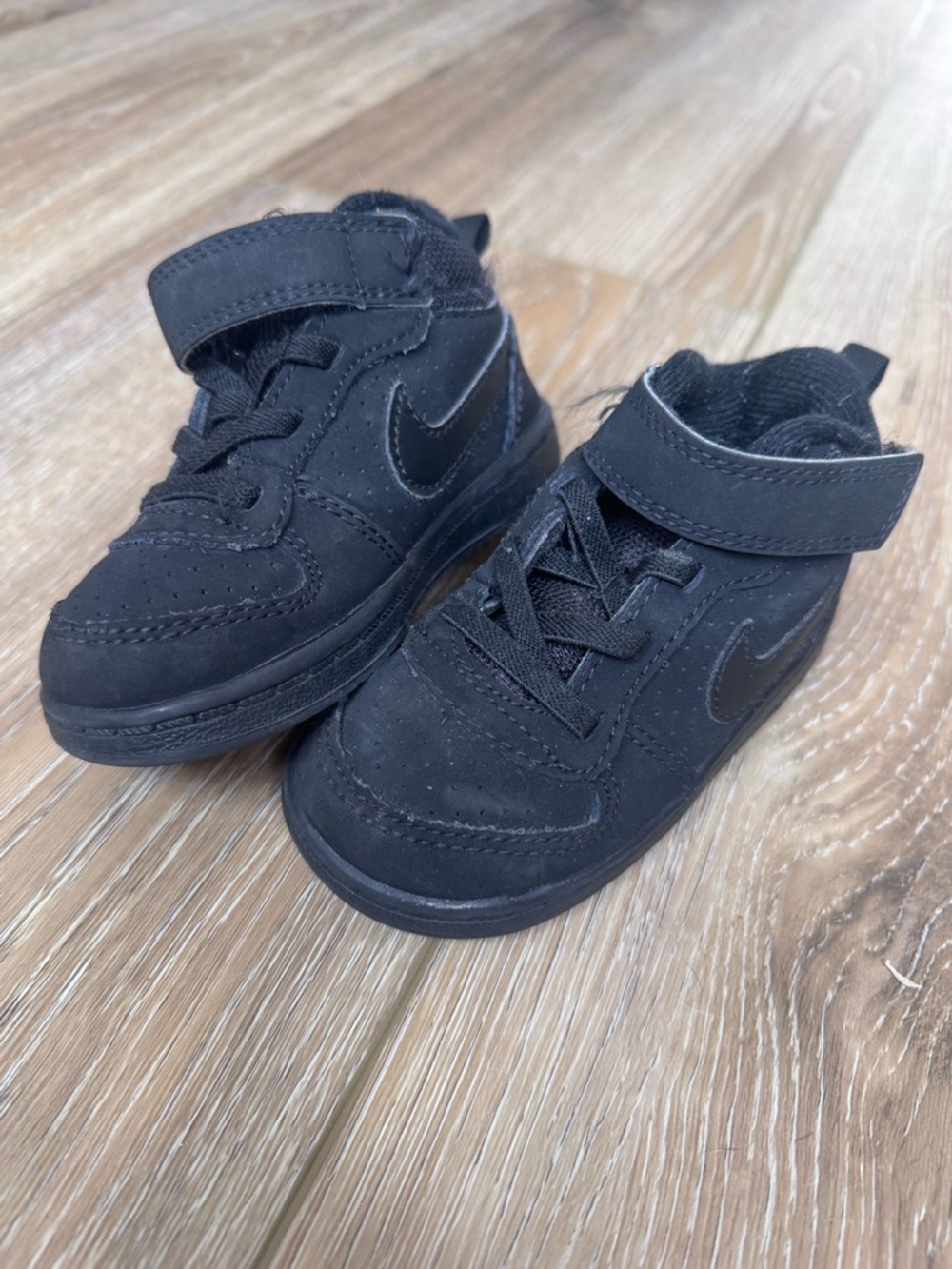 Nike Kids Black High-Top Velcro Sneakers